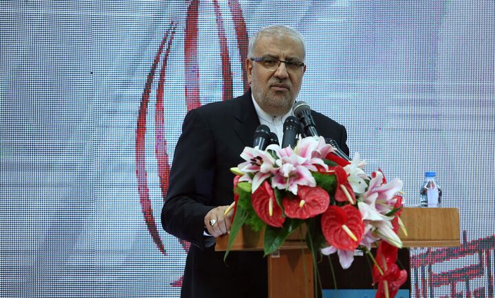 مذاکره برای توسعه ۱۰ میدان جدید نفتی و گازی ایران با شرکتهای روسیه مذاکره برای توسعه ۱۰ میدان جدید نفتی و گازی ایران با شرکتهای روسیه