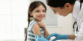  با کمک واکسیناسیون می توانید از بسیاری از بیماری ها پیشگیری کنید.