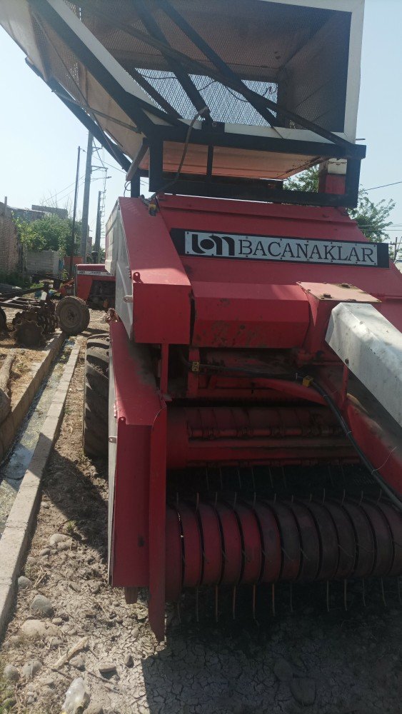 کمباین بادام زمینی