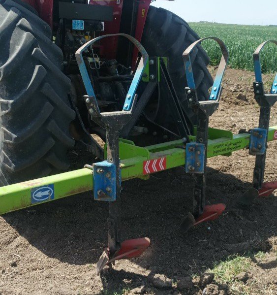 فاروئر شمشیری