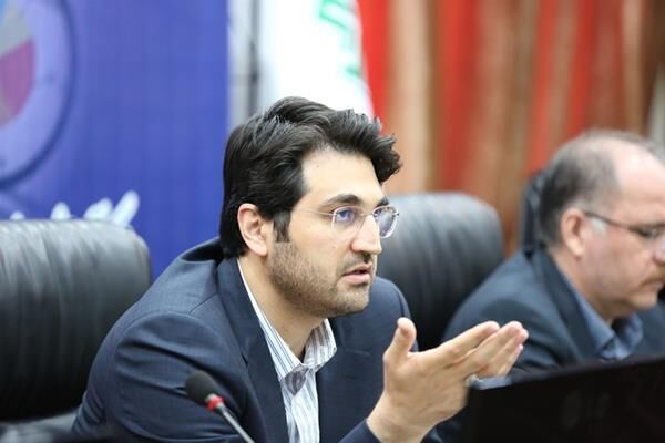 حضور رئیس سازمان مالیاتی در بازار تهران برای حل و فصل مسایل مالیاتی اصناف