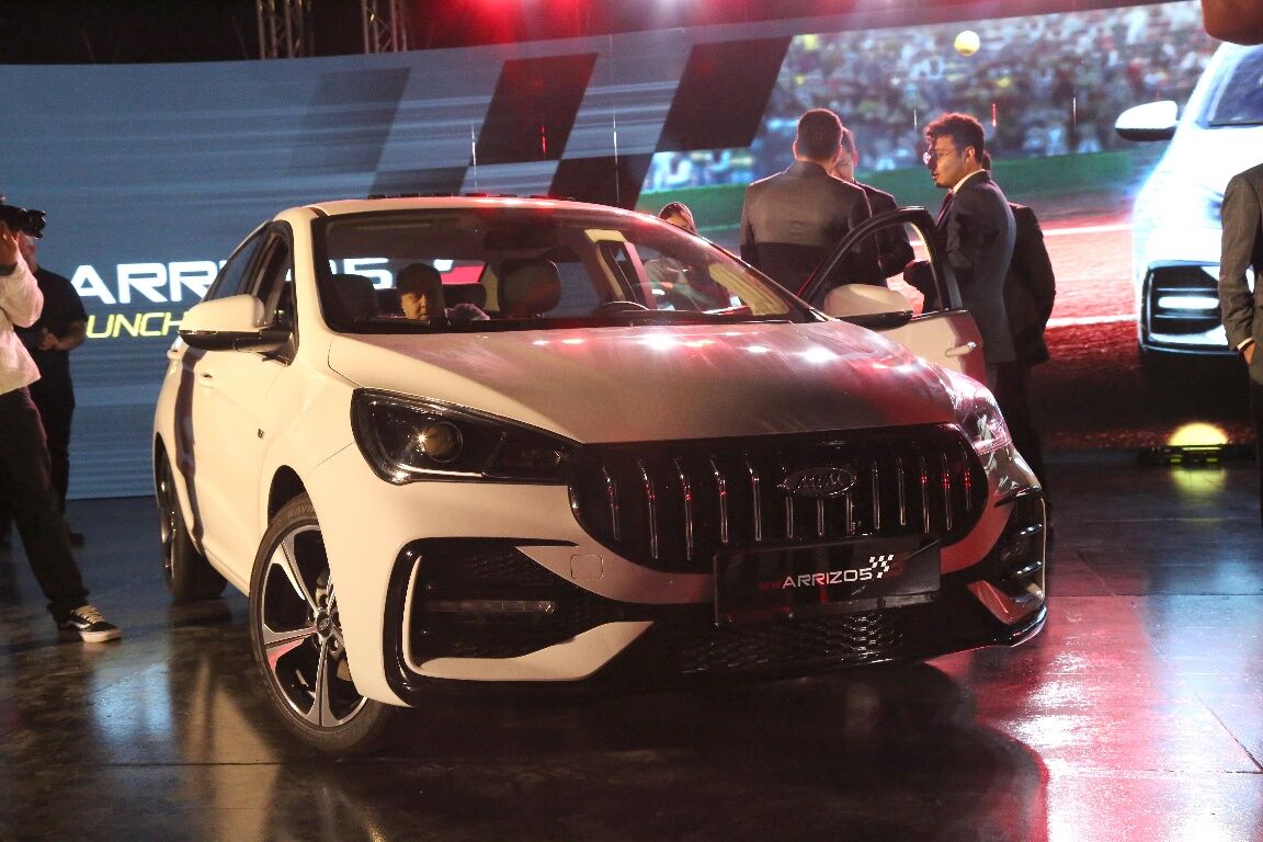 آریزو ۵ اسپرت رسما توسط ام وی ام رونمایی شد