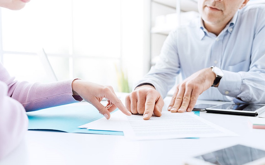 وکیل تغییر اسم کیست