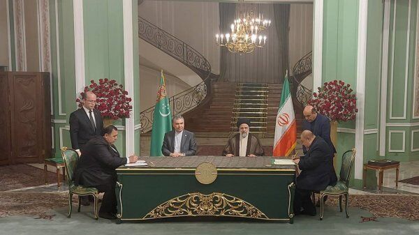 امضای ۵ سند همکاری میان ایران و ترکمنستان