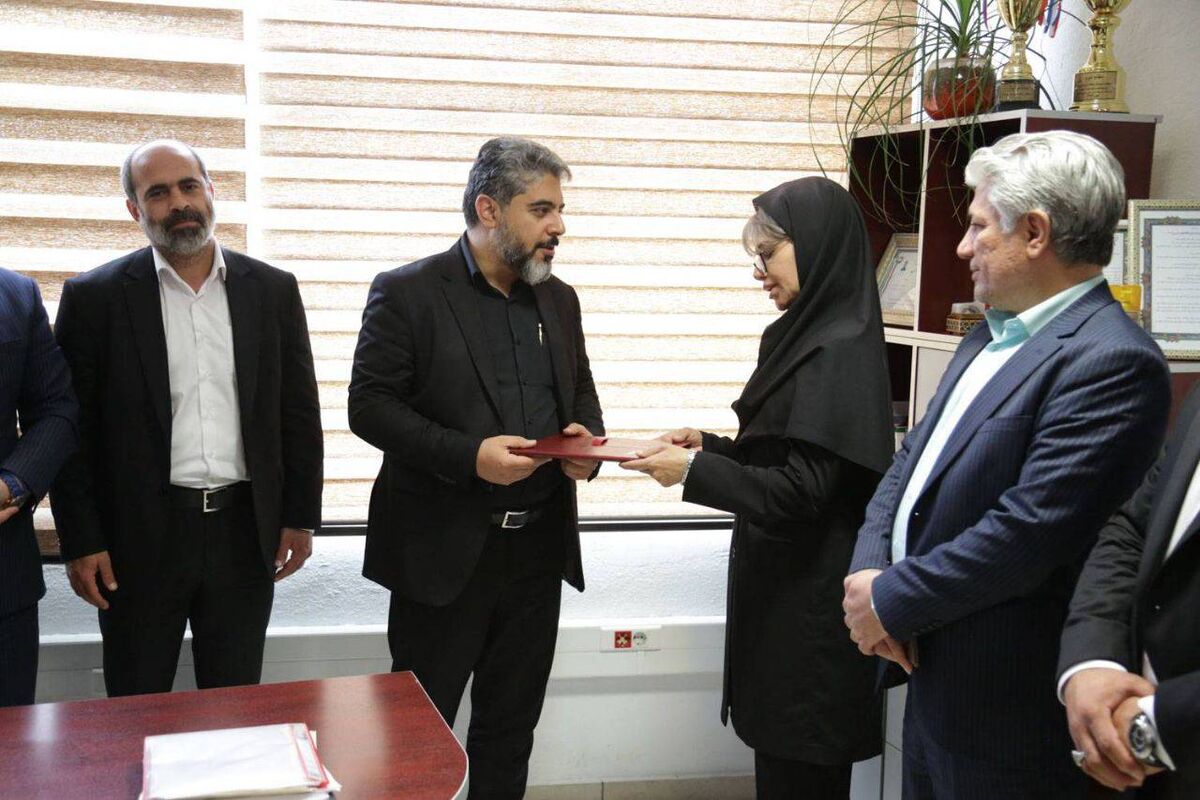 نگاه مثبت شهروندان به مجموعه فروشگاههای شهروند نتیجه تلاش و عملکرد کارکنان و مدیران این مجموعه است