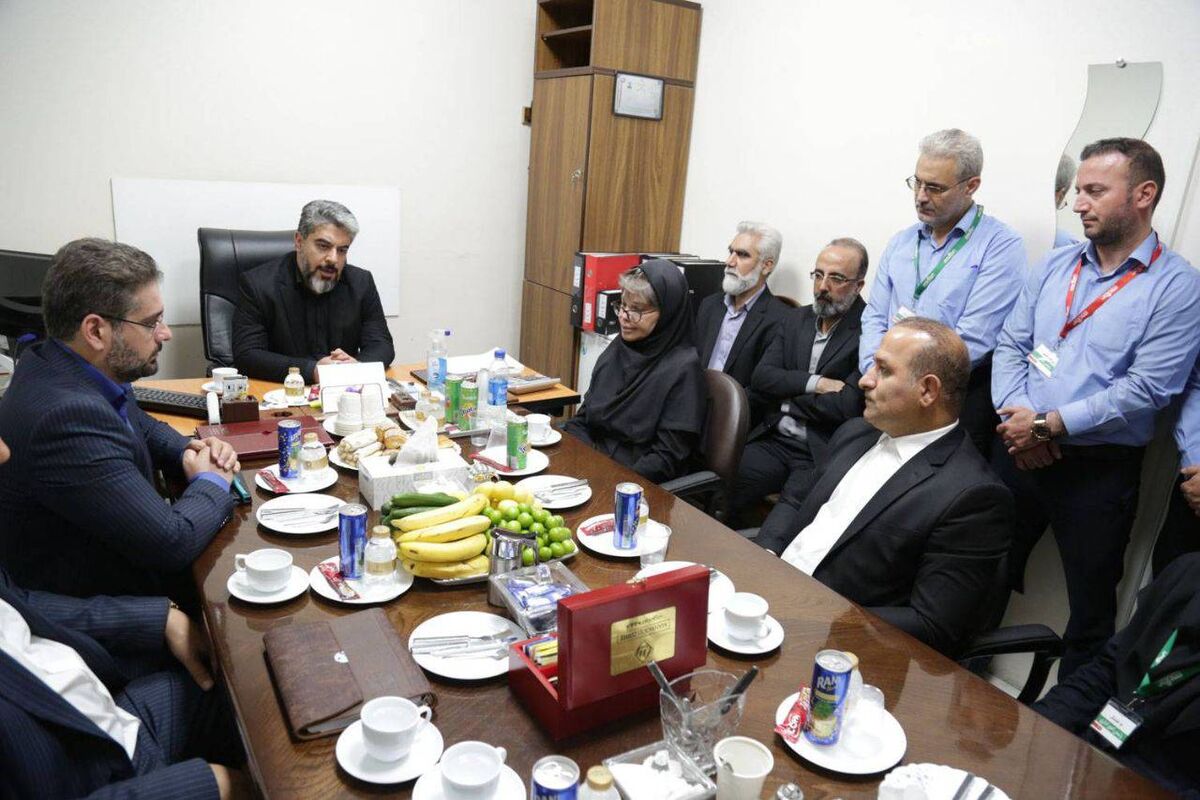 نگاه مثبت شهروندان به مجموعه فروشگاههای شهروند نتیجه تلاش و عملکرد کارکنان و مدیران این مجموعه است