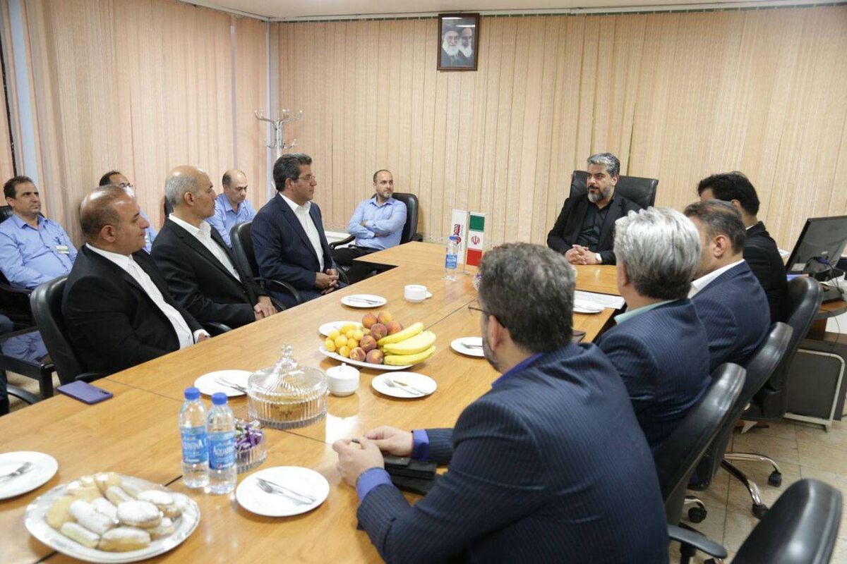 نگاه مثبت شهروندان به مجموعه فروشگاههای شهروند نتیجه تلاش و عملکرد کارکنان و مدیران این مجموعه است
