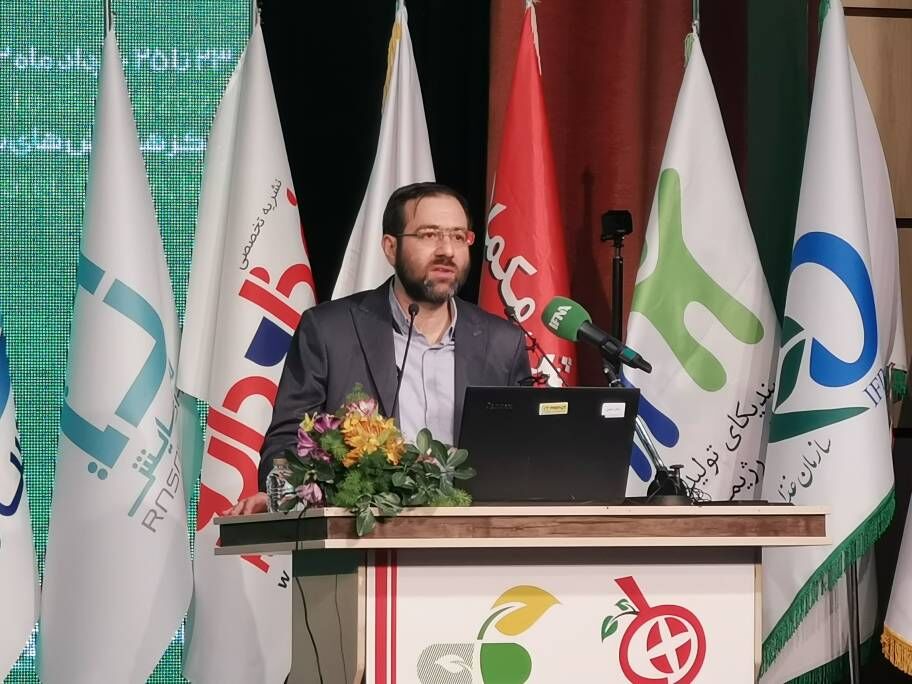 دستاورد ۱۴ میلیون دلاری از صادرات مکمل ها و فرآورده های طبیعی؛ ۱۰۰ درصد مکمل ها در کشور تولید می شود