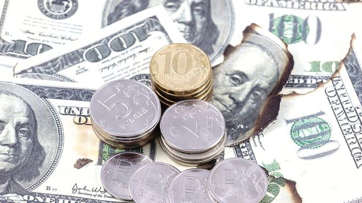 افزایش ارزش دلار و یورو در سامانه «سنا»
