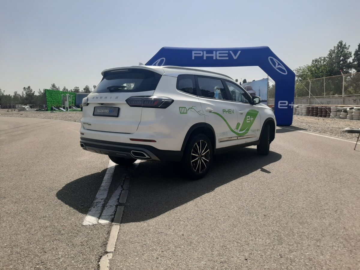 تیگو ۸ پرو پلاگین هیبرید چه ویژگی های دارد؟ | ۳۲۶ اسب بخار قدرت و مصرف ۱.۵ لیتر در ۱۰۰ کیلومتر