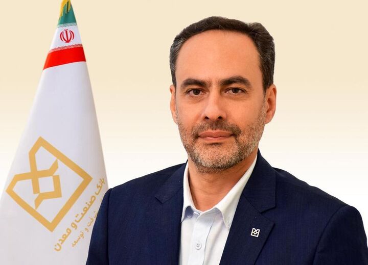 رشد ۲۳۹ درصدی وصول مطالبات ارزی بانک صنعت و معدن رشد ۲۳۹ درصدی وصول مطالبات ارزی بانک صنعت و معدن