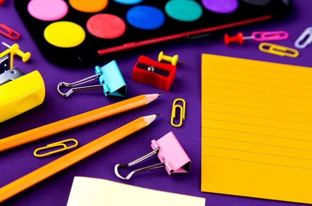 معرفی بهترین لوازم تحریر برای کودکان: ابزاری برای ایجاد انگیزه در یادگیری نوشتن