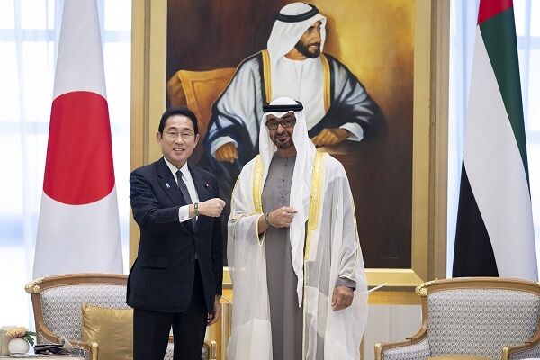 اهداف نخست وزیر ژاپن از سفر به خلیج فارس| توکیو به دنبال مدرن سازی اقتصاد کشورهای عربی