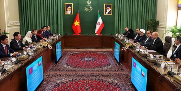 صدور روادید، موضوعات گمرکی، فعالیت کمیتههای بانکی و پرواز مستقیم؛ دغدغههای مشترک ایران و ویتنام صدور روادید، موضوعات گمرکی، فعالیت کمیتههای بانکی و پرواز مستقیم؛ دغدغههای مشترک ایران و ویتنام