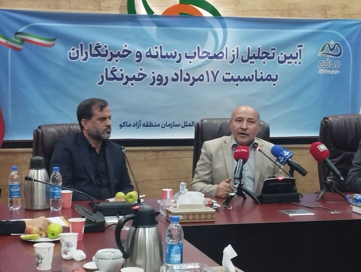 سهمیه مناطق آزاد برای واردات کالا حدود ۵۰۰ میلیون دلار است سهمیه مناطق آزاد برای واردات کالا حدود ۵۰۰ میلیون دلار است