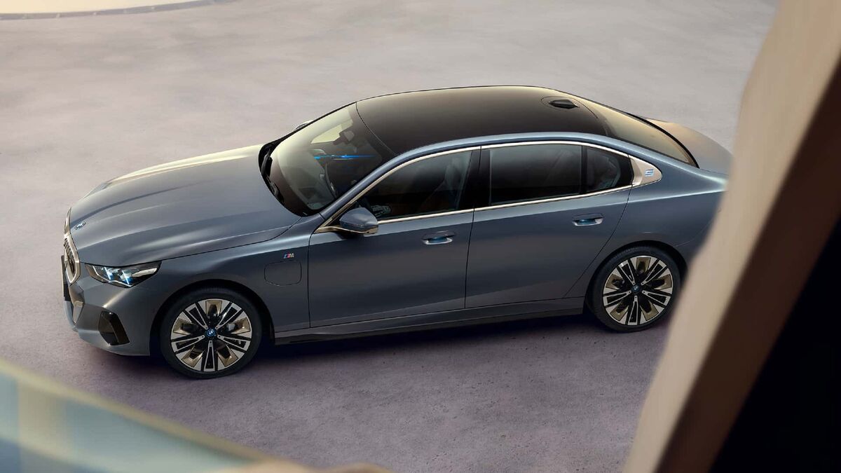 ب ام و آی پنج در چین عرضه شد| برنامه تولید ۵۳۰ هزار دستگاهی باواریایی ها