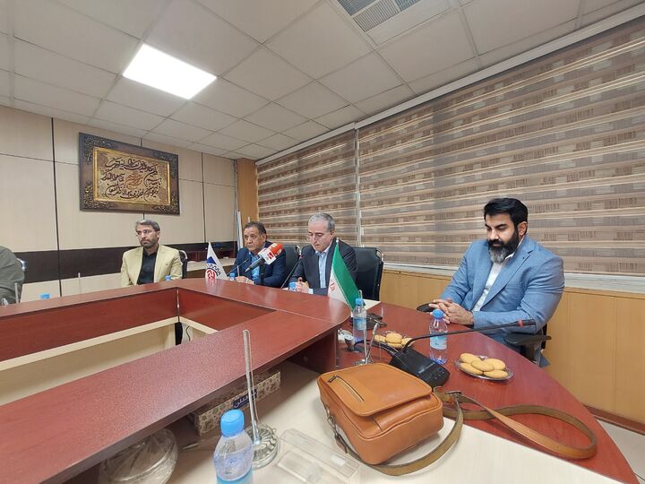 صدور انفجاری مجوزها، اعتبار اصناف در خطر است| ۶۰۵ هزار مجوز ظرف دو ماه؛ ۳۲ مجوز برای یک پلاک! صدور انفجاری مجوزها، اعتبار اصناف در خطر است| ۶۰۵ هزار مجوز ظرف دو ماه؛ ۳۲ مجوز برای یک پلاک!