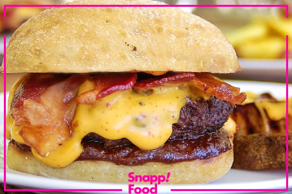 معروف ترین برگرهای شیراز را با اسنپ فود بشناسیم