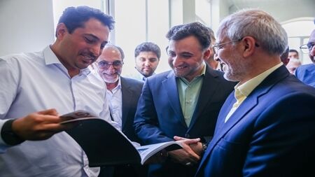 حمایت از شرکت‌های فناور و پیشران برای ایجاد گردهمایی های دانش‌بنیان