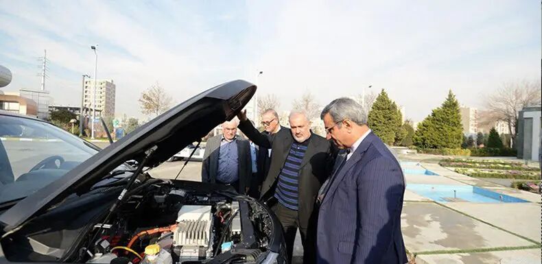 برقی سازی به شیوه وزیر صمت هزینه مالی فراوانی دارد| وزارت نیرو آماده شارژ هوشمند نیست