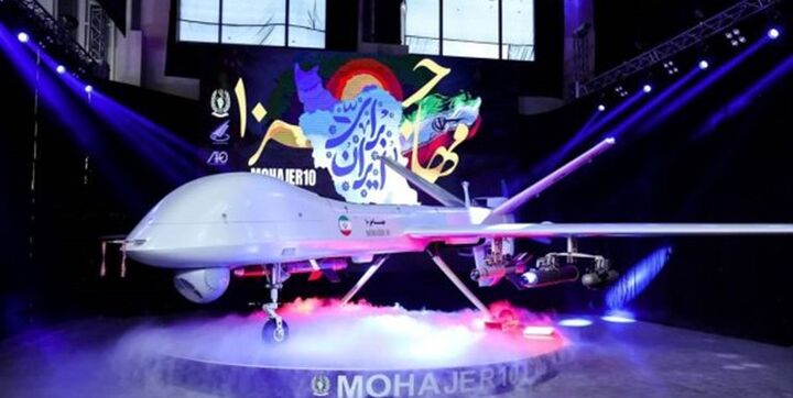 پهپاد مهاجر ۱۰ رونمایی شد پهپاد مهاجر ۱۰ رونمایی شد