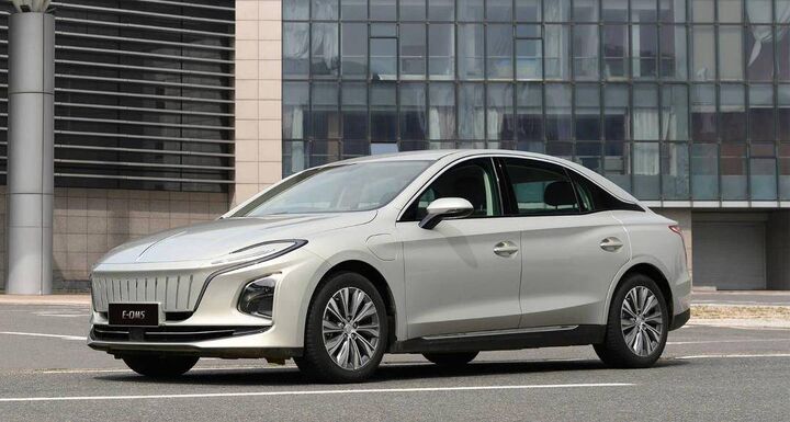 غول برقی بهمن موتور به خیابان میآید! غول برقی بهمن موتور به خیابان میآید!