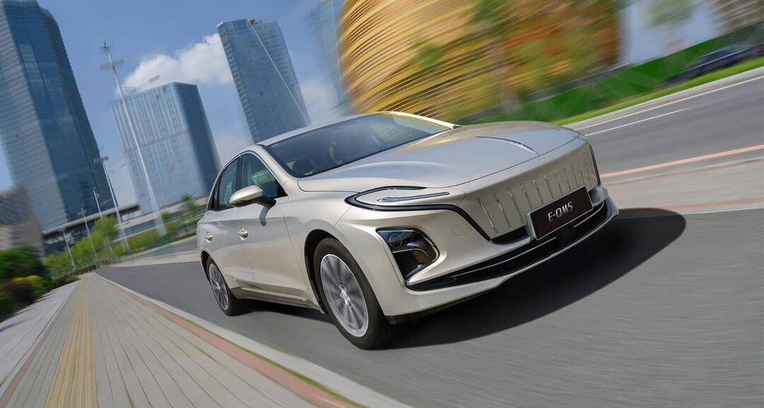 غول برقی بهمن موتور به خیابان میآید!