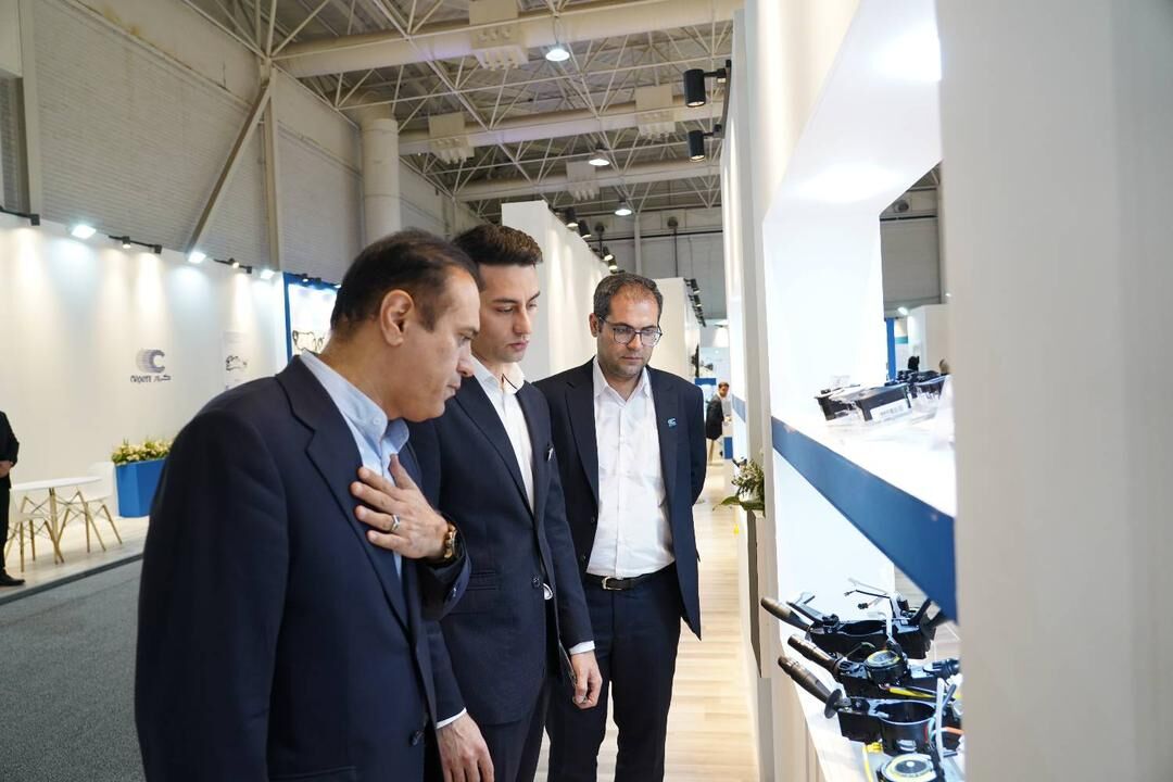 نقش تعیین کننده تولیدات کروز در بهبود کیفیت خودروسازی| اتکای کروز به نخبگان داخلی است