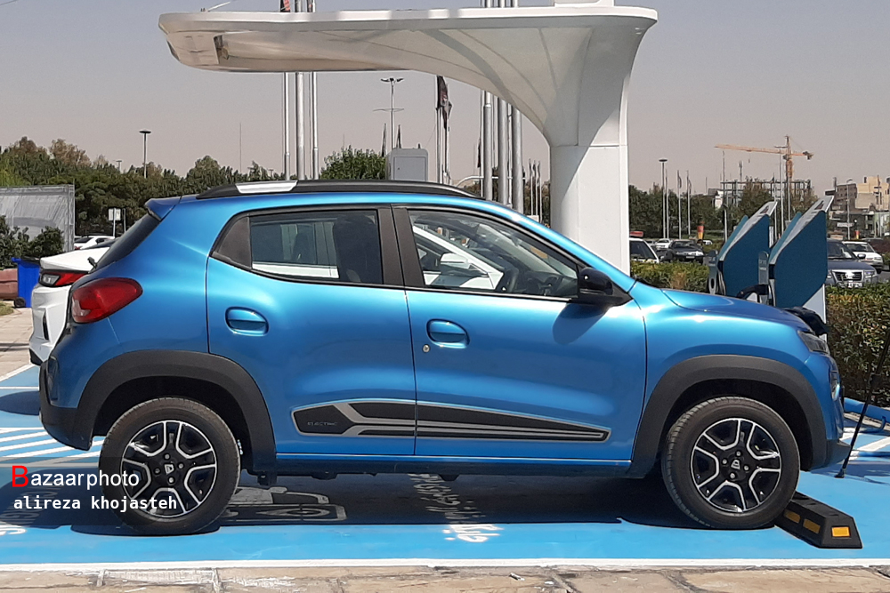 مونتاژ خودروهای برقی ۲۰ درصد قیمت را افزایش می داد| فقدان سند بالا دستی برای برقی سازی