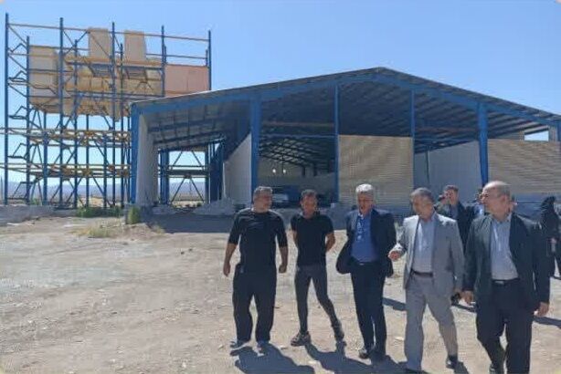 یک کارخانه خوراک دام در میامی افتتاح می شود یک کارخانه خوراک دام در میامی افتتاح می شود