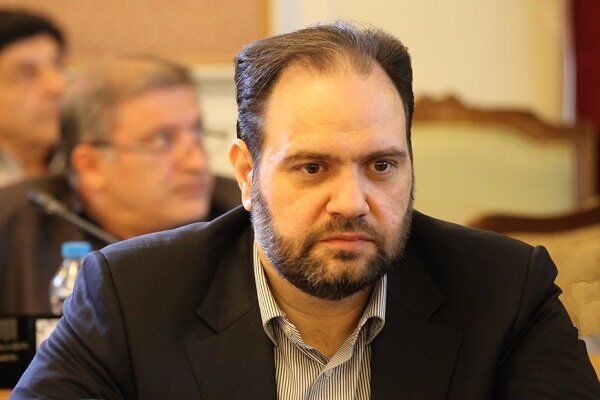 بحران صنایع داروسازی با قطعی مکرر برق؛ داروسازان به جای توسعه تولید باید دنبال گازوئیل باشند