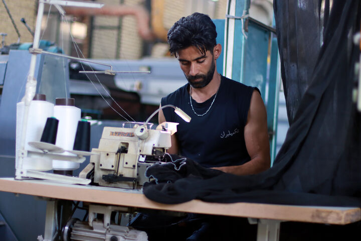 قاچاق و واردات بی رویه پوشاک، صنعت نساجی کشور را تهدید میکند قاچاق و واردات بی رویه پوشاک، صنعت نساجی کشور را تهدید میکند