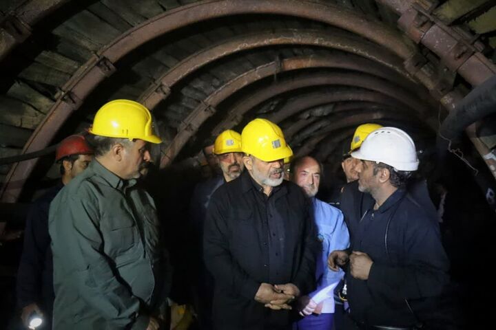 بخشنامه ها به جای ماشین آلات فرسوده مدام تغییر می کنند بخشنامه ها به جای ماشین آلات فرسوده مدام تغییر می کنند