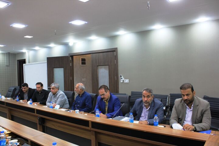 تشکیل کارگروه اشتغال با محوریت اتاق بازرگانی آبادان| توسعه اقتصاد در گروی آموزش است