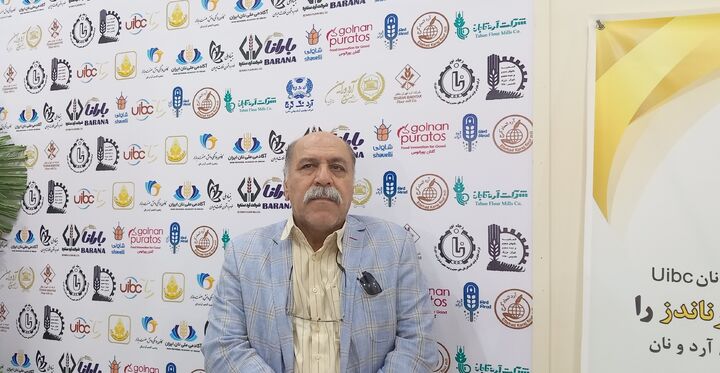 بازار کم فروغ نان های فانتزی در سال جدید| تاثیر منفی تفاوت قیمت نان های سنتی روی صنعتی ها