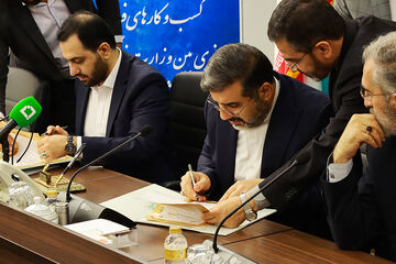 اشتغال زایی برای ۱۰ هزار نفر در عرصه فرهنگ و هنر| شهر هنر برای تامین مسکن هنرمندان کلنگ زنی می شود