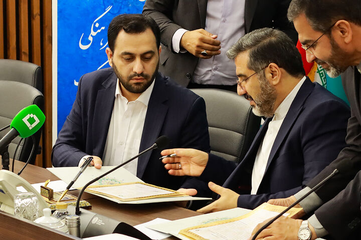 اشتغال زایی برای ۱۰ هزار نفر در عرصه فرهنگ و هنر| شهر هنر برای تامین مسکن هنرمندان کلنگ زنی می شود اشتغال زایی برای ۱۰ هزار نفر در عرصه فرهنگ و هنر| شهر هنر برای تامین مسکن هنرمندان کلنگ زنی می شود