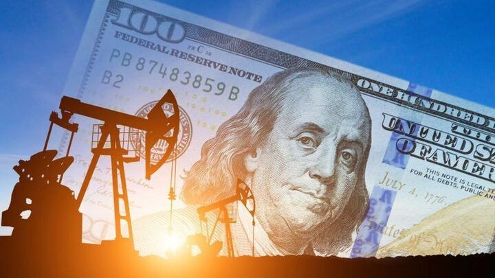 توقف فعالیت پالایشگاه نفت روسیه در پی حمله پهپادی اوکراین توقف فعالیت پالایشگاه نفت روسیه در پی حمله پهپادی اوکراین