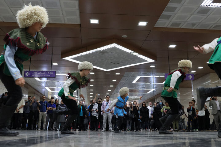 آبادروستا گلستان