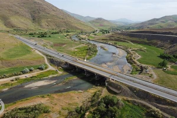 کریدور بزرگراهی غرب کشور در ۴ استان در دولت سیزدهم تکمیل میشود کریدور بزرگراهی غرب کشور در ۴ استان در دولت سیزدهم تکمیل میشود