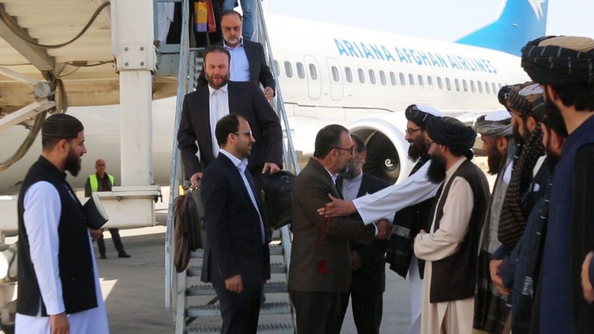 مذاکرات تجار ایران و افغانستان حول محور تجارت| وزرای افغانستان خواستار سرمایه گذاری ایران شدند