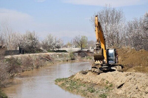 لایروبی بیش از ۶۰ کیلومتر از نقاط حادثه‌خیز رودخانه‌های استان تهران