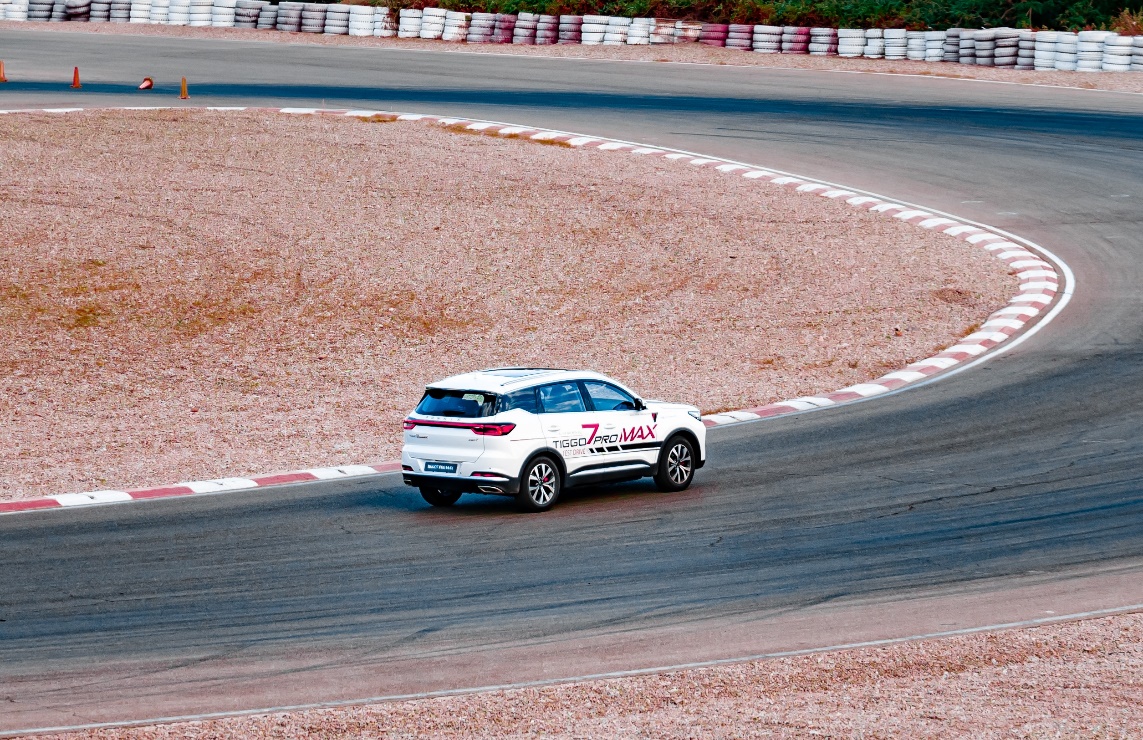 میعادگاهی برای زیبایی، قدرت و تکنولوژی