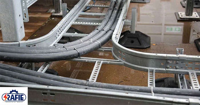 چه زمانی از سینی کابل و چه زمانی از نردبان کابل استفاده میشود؟