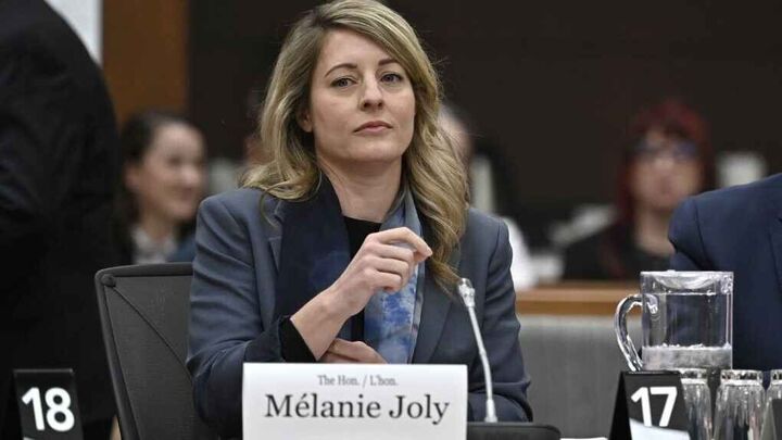 تحریمها علیه ایران را حفظ میکنیم تحریمها علیه ایران را حفظ میکنیم