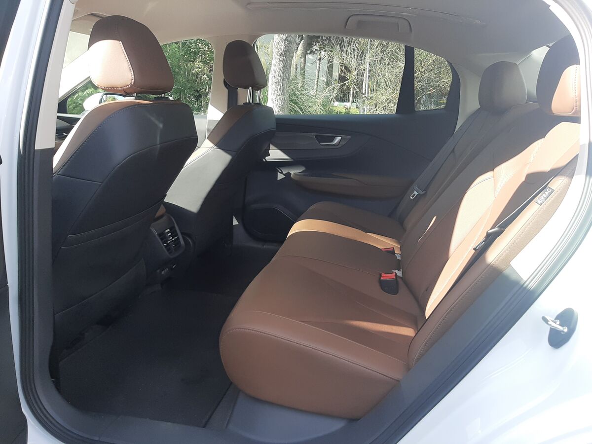 هونگچی با استهلاک صفر وارد تاکسیرانی می شود| بهبود رفتار رانندگی با فناوری خودران