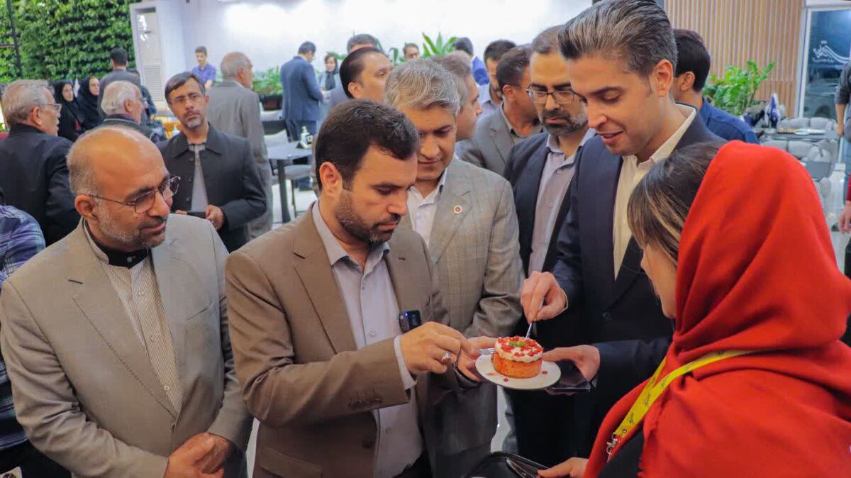 نوآوری و ایدهپردازی برای یاقوت سرخ | تولید ۸۳ غذا و نوشیدنی با زرشک