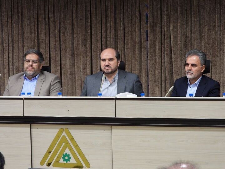 پرداخت تسهیلات ۱۴ همتی صندوق کارآفرینی امید برای ایجاد اشتغال پرداخت تسهیلات ۱۴ همتی صندوق کارآفرینی امید برای ایجاد اشتغال
