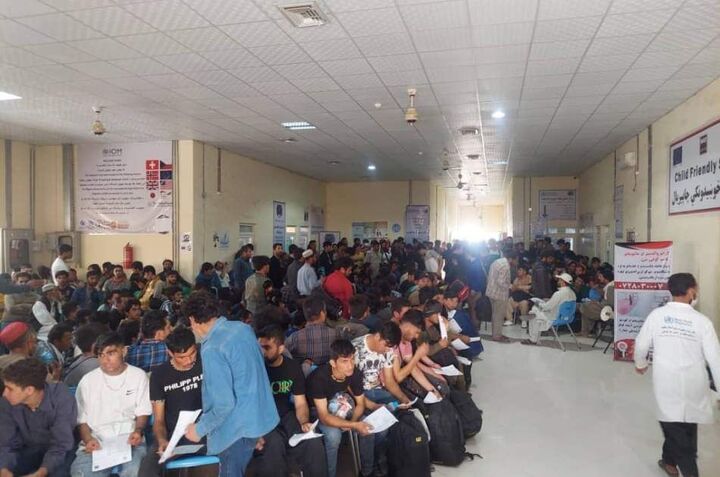 بازگشت ۸ هزار و ۱۴۶ مهاجر افغانستانی از ایران و پاکستان