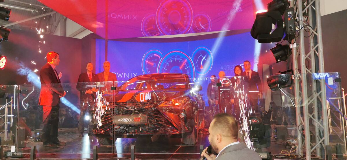آریزو ۶ جی تی در نمایشگاه خودرو اصفهان رونمایی شد| فونیکس به دنبال افزایش سهم بازار